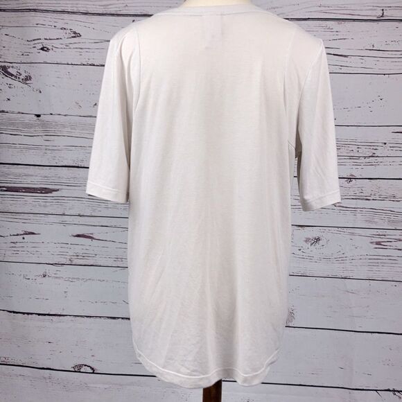 NIKE 1/4 Sleeve T-Shirt - Picture 3 of 4